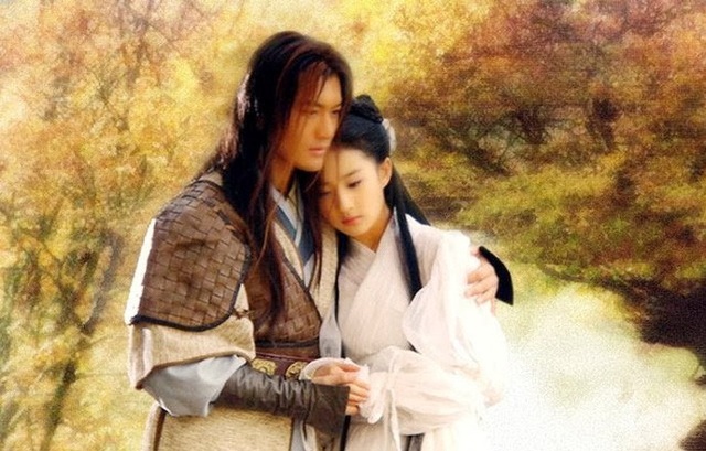 Nhiều độc giả chia sẻ ký ức “trùm chăn, đọc lén” truyện chưởng Kim Dung - 3 Chuyện tình đẹp trong các tác phẩm của Kim Dung cũng là chất xúc tác cho những tâm hồn mơ mộng của những cô bé, cậu bé.. nảy nở, sinh sôi.