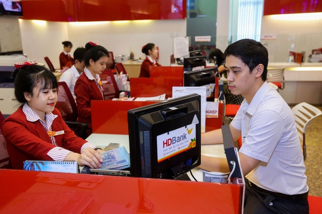 Moody's nâng bậc xếp hạng tín nhiệm của HDBank lên B1 - 2 Moody's nâng bậc xếp hạng tín nhiệm của HDBank lên B1 - 2