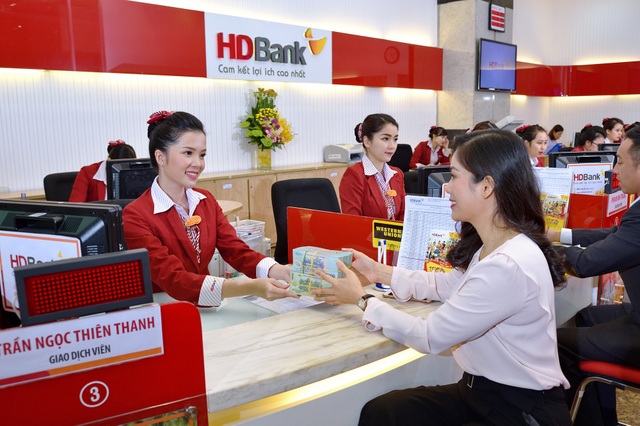 Moody's nâng bậc xếp hạng tín nhiệm của HDBank lên B1 - 1 Moody's nâng bậc xếp hạng tín nhiệm của HDBank lên B1 - 1
