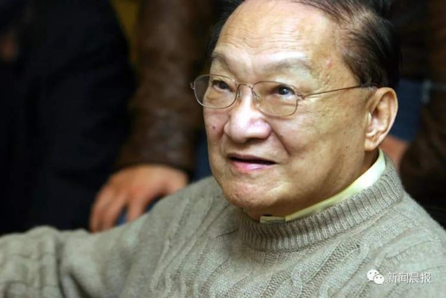 Nhà văn Kim Dung: Thiên tài văn học ba "lần đò" mới tìm thấy hạnh phúc - 2
Kim Dung vừa qua đời vào ngày 30/10.