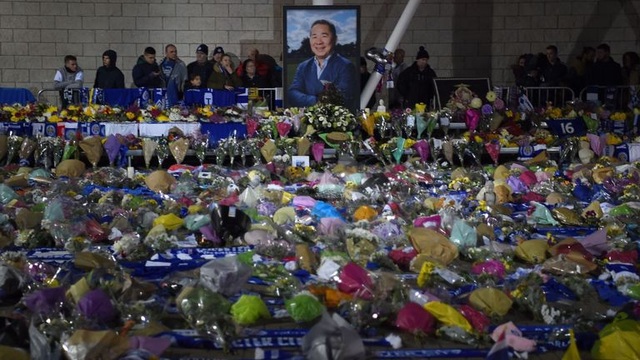 Các cầu thủ Premier League đeo băng tang tưởng nhớ cố Chủ tịch Leicester - 1
Premier League sẽ tưởng nhớ cố Chủ tịch của Leicester City vào cuối tuần này