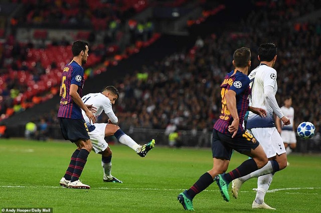 Tottenham 2-4 Barcelona: Messi rực sáng - 20 Tottenham 2-4 Barcelona: Messi rực sáng - 20