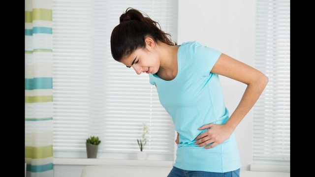 Những triệu chứng của ung thư cổ tử cung dễ nhầm thành bệnh khác - 2 Cảnh giác khi bạn bị đau vùng xương chậu mà không rõ nguyên nhân.