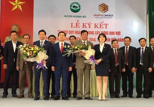 Văn Phú - Invest tài trợ quy hoạch chung xây dựng khu vực phía Nam huyện Hoành Bồ (Quảng Ninh) - 2 Lễ ký kết là cơ sở quan trọng để tăng cường mối quan hệ hợp tác giữa hai bên trong thời gian tới
