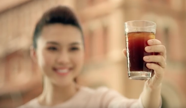 Chuyện đáng suy ngẫm sau ly cà phê Việt và di sản cà phê cát Thổ Nhĩ Kỳ - 4 Cà phê nguyên chất có màu cánh gián hoặc nâu đậm, không phải loại màu đen khét lẹt như nhiều người vẫn lầm tưởng.