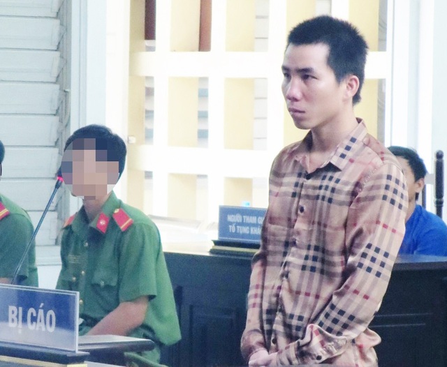 Đâm chết người để... bảo vệ bạn gái - 1 Bị cáo Lộc cho biết không có ý định giết người, bị cáo chỉ phòng vệ để bảo vệ người yêu