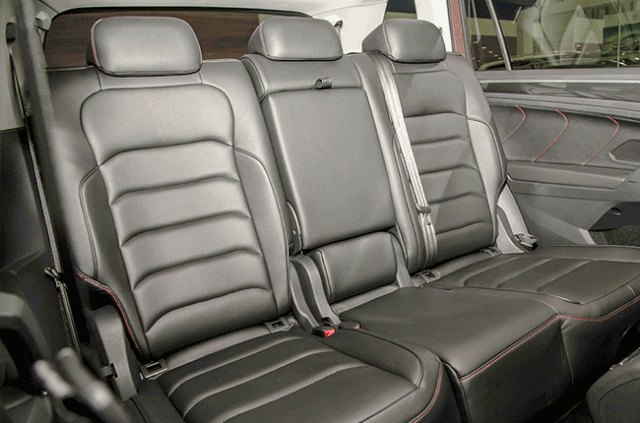 Volkswagen Tiguan Allspace mới đã có mặt tại Việt Nam, giá từ 1,699 tỉ đồng - 6 Thiết kế hàng ghế thứ hai và hàng ghế thứ 3 trên Tiguan Allspace.