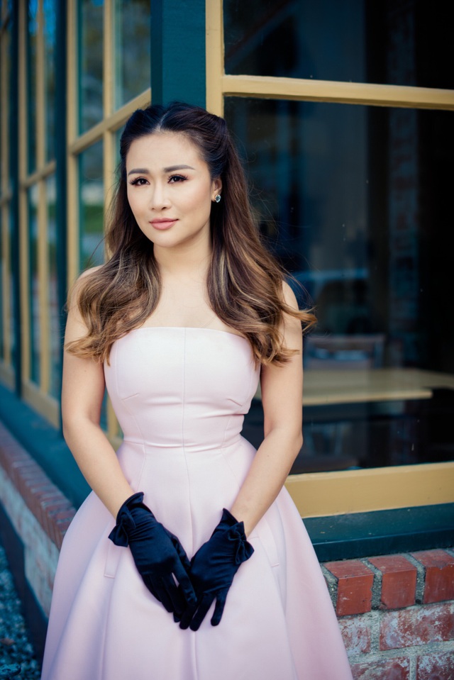 Lam Anh: “Tôi chưa bao giờ thân mật quá mức cho phép với nam ca sĩ nào” - 1 Lam Anh sẽ góp mặt trong “Đêm tình nhân 5” tại Trung tâm Hội nghị Quốc gia Mỹ Đình tới đây.