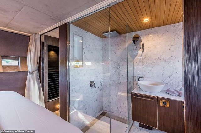 Du thuyền cao tốc sang trọng nhất thế giới với giá 24 tỉ đồng trông như thế nào? - 3 Du thuyền cao tốc sang trọng nhất thế giới với giá 24 tỉ đồng trông như thế nào? - 3