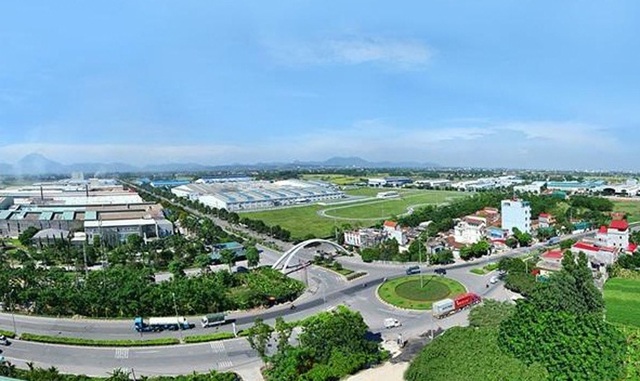 Vĩnh Phúc thu hút đầu tư có chọn lọc, gắn với phát triển bền vững - 2 Các khu, cụm công nghiệp mọc lên tạo công ăn việc làm và thu nhập ổn định cho người dân trên địa huyện Bình Xuyên - Vĩnh Phúc.