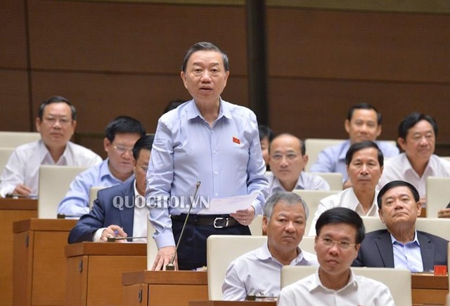 Bộ trưởng Công an: Chưa chặn được thông tin bôi nhọ cá nhân trên mạng - 1 Bộ trưởng Công an Tô Lâm trả lời chất vấn của đại biểu Quốc hội