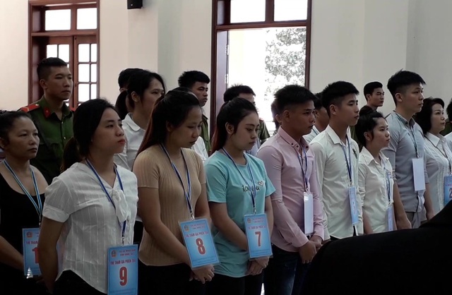 Bác kháng cáo của 15 bị cáo trong vụ tụ tập gây rối ở Đồng Nai - 1 Các bị cáo tại phiên xét xử phúc thẩm
