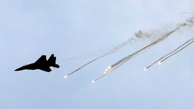 Israel giải bài toán “rồng lửa” S-300 của Nga tại Syria - 2
Máy bay chiến đấu F-15 của Israel (Ảnh: RT)