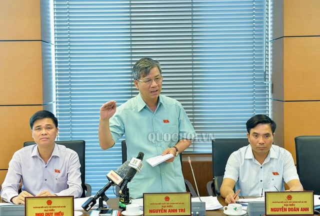 Đại biểu Quốc hội đề xuất quy định cấm ép uống rượu bia với mọi lứa tuổi - 2 Đại biểu Nguyễn Anh Trí (Hà Nội).