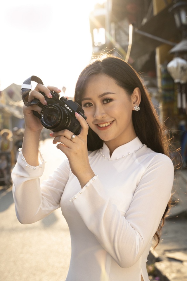 Ngắm cặp đôi nữ sinh xinh đẹp đăng quang Imiss Thăng Long 2018 - 6
Tình cờ được biết đến cuộc thi do một chị khóa trên tham dự Imiss Thăng Long mùa trước, Hoàng Anh đã đăng ký tham dự và giành giải cao nhất.