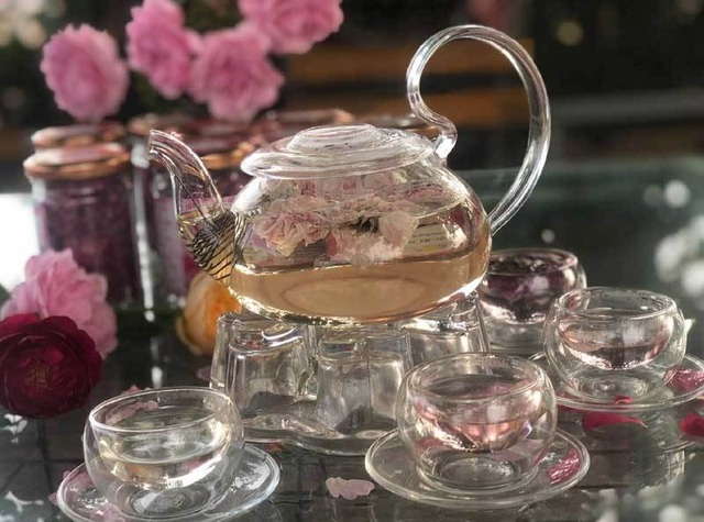 Trà hoa hồng nguyên bông 10 triệu đồng/kg, ông chủ cũng không dám uống nhiều - 6
Loại trà nguyên bông này có mùi vị rất thơm