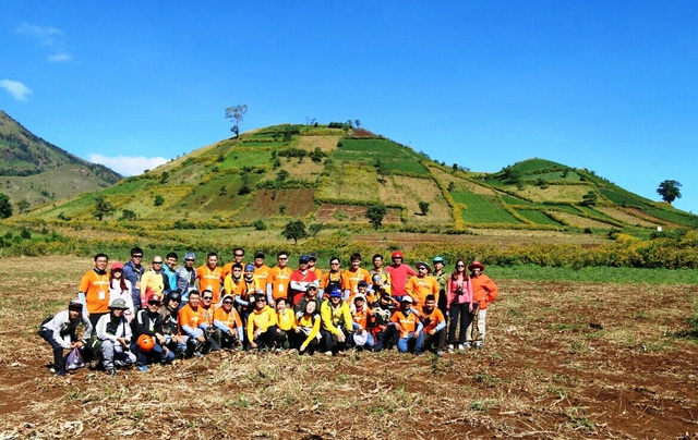 Mạo hiểm với môn thể thao dù lượn trên núi lửa Chư Đăng Ya - 6 Thành viên ban tổ chức và các phi công trình diễn trong lễ hội 2018