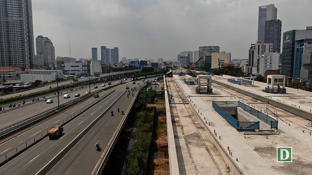 Hình hài tuyến metro đầu tiên của TPHCM sau 6 năm thi công - 9 Nhà ga Tân Cảng bên cạnh cầu Sài Gòn