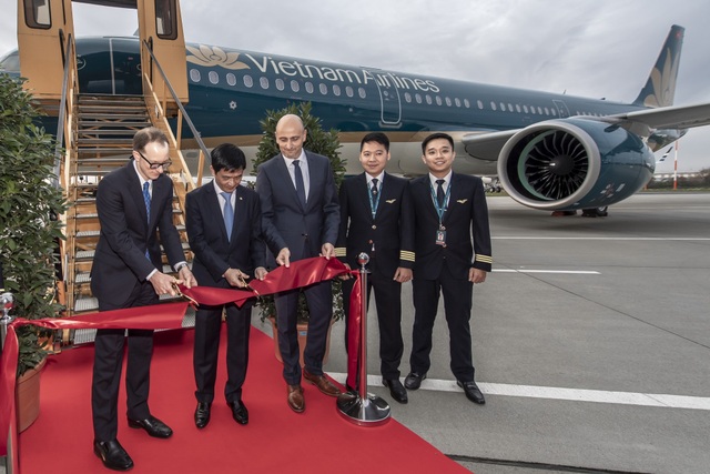 Vietnam Airlines “trình làng” máy bay Airbus 321neo hiện đại nhất - 1 Vietnam Airlines “trình làng” máy bay Airbus 321neo hiện đại nhất - 1