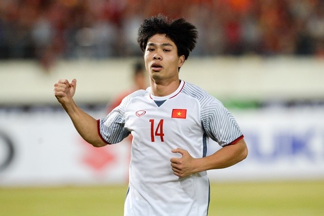 Công Phượng lọt vào đội hình tiêu biểu ở AFF Cup 2018 - 2
Công Phượng thi đấu thành công ở trận gặp Lào