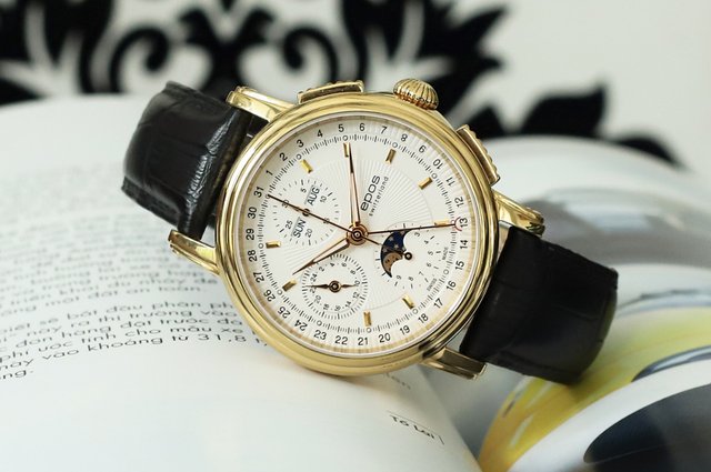 Black Friday, giảm giá đến 40% đồng hồ, kính mắt tại Đăng Quang Watch - 4 Black Friday, giảm giá đến 40% đồng hồ, kính mắt tại Đăng Quang Watch - 4