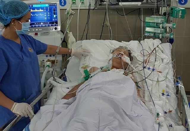 Bệnh viện tuyến quận liên tiếp cứu sống 2 ca suy tim nặng - 1 Cụ bà đã được bệnh viện đặt máy tạo nhịp, kịp thời cứu sống khi đã bị suy tim nặng