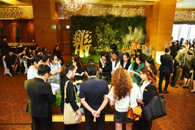 Banyan Tree Residences Lăng Cô chính thức được giới thiệu đến thị trường bất động sản nghỉ dưỡng cao cấp - 1
Sự kiện giới thiệu khu biệt thự biển Banyan Tree Residences vào sáng ngày 18/11/2018 tại Tp. Hồ Chí Minh