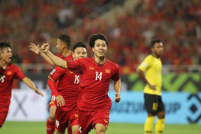 Công Phượng đứng đầu top 5 cầu thủ hay nhất lượt trận thứ 3 AFF Cup 2018 - 1
Công Phượng đang để lại nhiều dấu ấn tại AFF Cup 2018