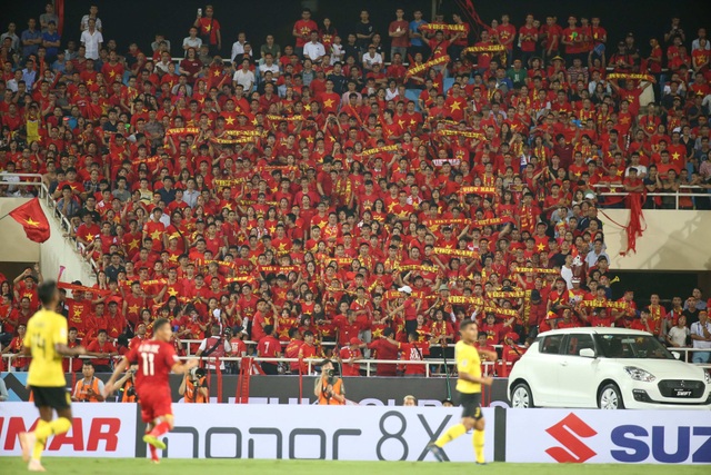 Honor Man Nguyễn Anh Đức: "Tôi tin Việt Nam sẽ là nhà vô địch AFF Suzuki Cup 2018" - 3 Honor Man Nguyễn Anh Đức: "Tôi tin Việt Nam sẽ là nhà vô địch AFF Suzuki Cup 2018" - 3