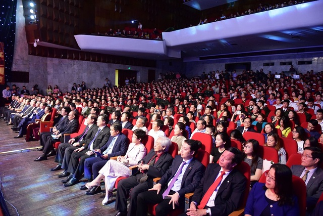 Nhân tài Đất Việt 2018 vinh danh 2 sản phẩm CNTT xuất sắc nhất - 17 Nhân tài Đất Việt 2018 vinh danh 2 sản phẩm CNTT xuất sắc nhất - 17
