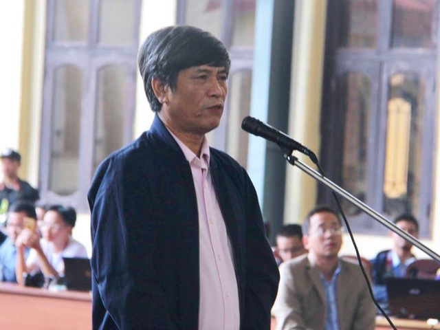 Cựu Thiếu tướng Nguyễn Thanh Hóa bị đề nghị từ 7,6 đến 8 năm tù - 1 Bị cáo Nguyễn Thanh Hóa.