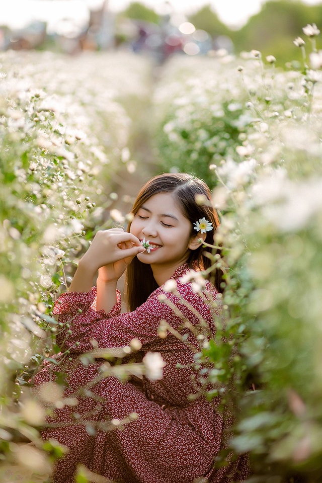 "Hot girl chân khoèo" quyết tâm theo nghiệp diễn, sẵn sàng nhận cả vai quần chúng - 9 "Hot girl chân khoèo" quyết tâm theo nghiệp diễn, sẵn sàng nhận cả vai quần chúng - 9