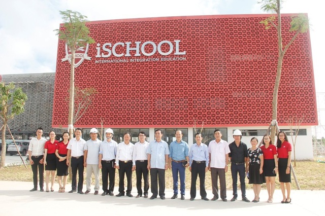 Trường học 250 tỷ đồng, tiêu chuẩn quốc tế sắp hoàn thành - 1 Đây là ngôi trường quy mô lớn, tiêu chuẩn quốc tế đầu tiên được xây dựng tại Quảng Trị.