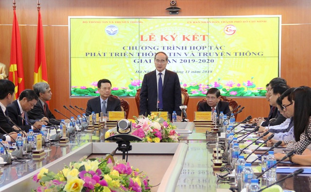 TPHCM sẽ là thành phố được triển khai 5G đầu tiên ở Việt Nam - 1 Bí thư Thành ủy Nguyễn Thiện Nhân, Ủy viên Bộ Chính trị, Bí thư Thành ủy TPHCM. Ảnh: Bộ TT&TT