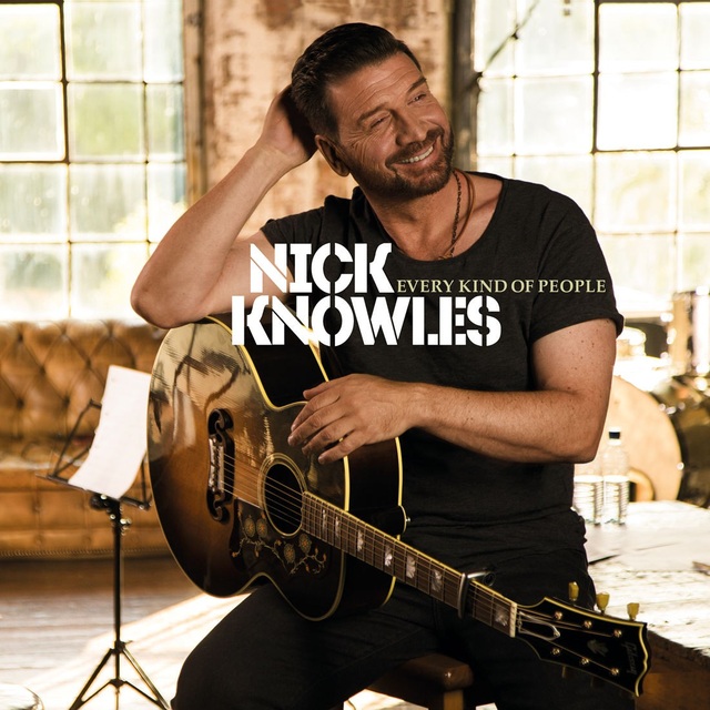 Bản tình ca “chân chất” của người đàn ông 56 tuổi đánh bại các danh ca - 1
Nick Knowles (56 tuổi)