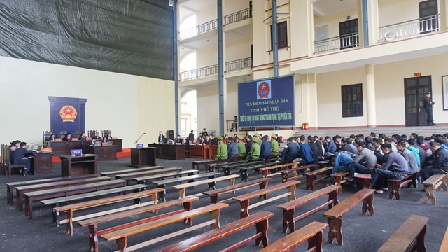 Xử vụ đánh bạc nghìn tỷ: Vì sao mức án đề nghị với Nguyễn Văn Dương cao nhất? - 1 Xử vụ đánh bạc nghìn tỷ: Vì sao mức án đề nghị với Nguyễn Văn Dương cao nhất? - 1