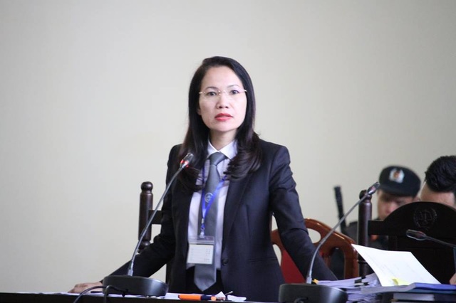 Xử vụ đánh bạc nghìn tỷ: Vì sao mức án đề nghị với Nguyễn Văn Dương cao nhất? - 3 Luật sư Trần Hồng Phúc tại tòa sáng 22/11.