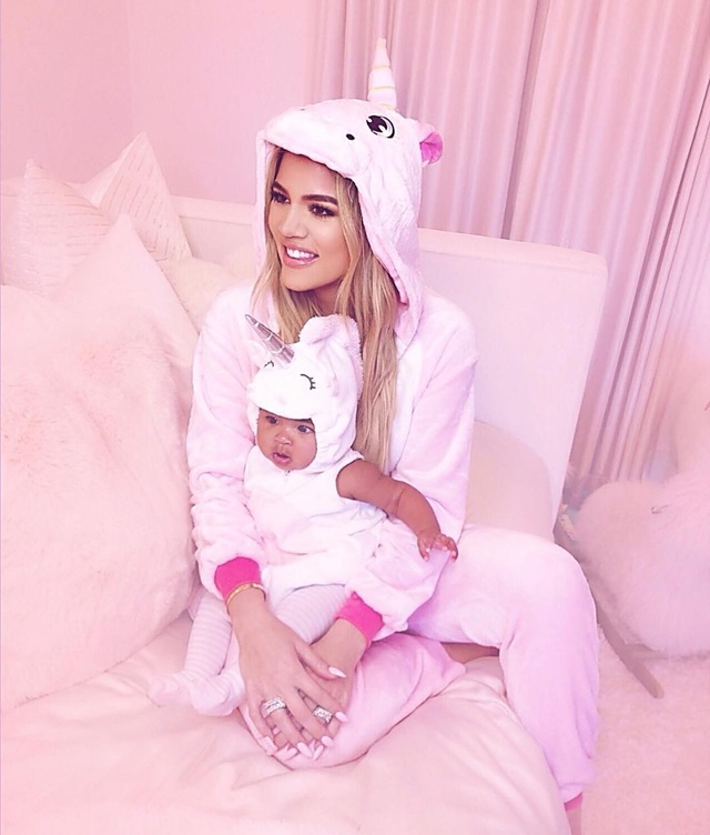 Khloe Kardashian đón lễ Tạ Ơn bên bạn trai - 4
Điều đáng tiếc là Tristain Thompson bị phát hiện vào khách sạn cùng gái lạ chỉ vài ngày trước khi Khloe sinh con