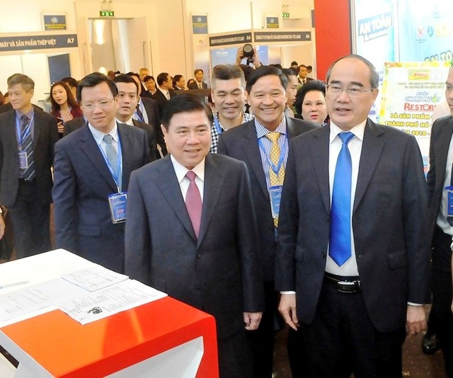 TPHCM đang “chuyển mình” để trở thành một “siêu đô thị” - 2 Lãnh đạo TPHCM và các chuyên gia quốc tế chia sẻ về kinh nghiệm xây dựng đô thị sáng tạo.