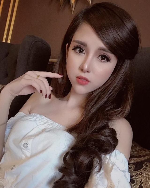 Hot vlogger Huy Cung bất ngờ làm đám hỏi cùng bạn gái xinh đẹp - 5 Hot vlogger Huy Cung bất ngờ làm đám hỏi cùng bạn gái xinh đẹp - 5