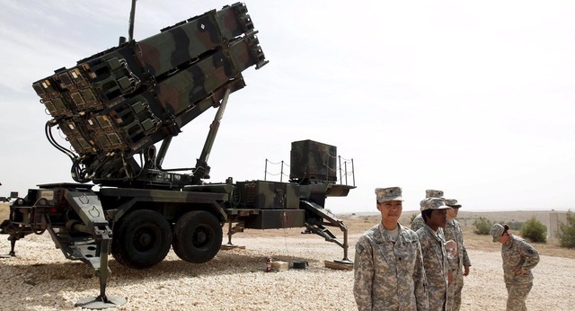 Thổ Nhĩ kỳ “xoa dịu” Mỹ sau thương vụ S-400 với Nga - 1 Tổ hợp phòng không Patriot của Mỹ (Ảnh: Reuters)