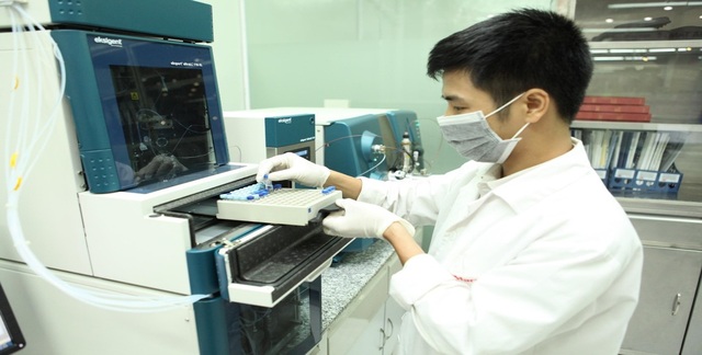 Người tiêu dùng cần hiểu đúng về “thực phẩm sạch” để tự bảo vệ mình - 2 Hệ thống phòng lab kiểm nghiệm VS ATTP tiêu chuẩn ISO/IEC 17025:2005 của VinMart & VinMart+