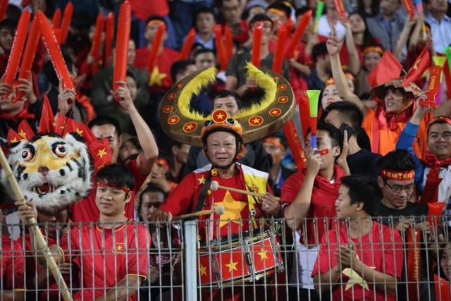 Việt Nam 3-0 Campuchia: Giành ngôi đầu bảng - 23 Việt Nam 3-0 Campuchia: Giành ngôi đầu bảng - 23