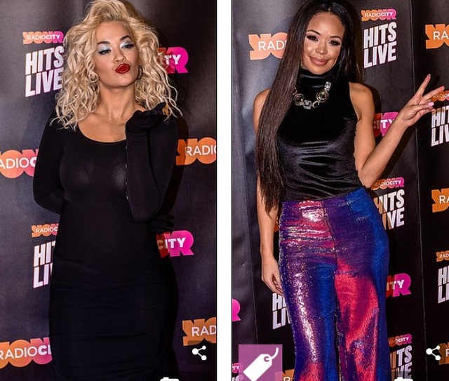 Rita Ora gợi cảm với áo xuyên thấu - 1
Rita Ora và MC Sarah-Jane Crawford nổi bật trong sự kiện âm nhạc tại Liverpool, Anh quốc ngày 23/11 vừa qua