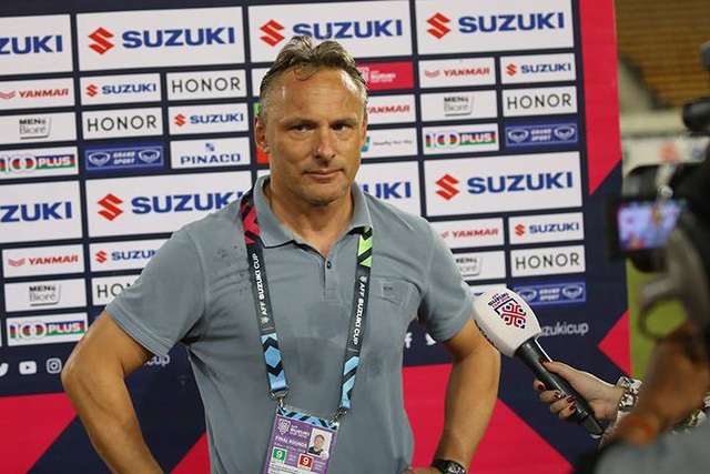 HLV Myanmar nói gì sau khi bị loại khỏi AFF Cup 2018? - 1
HLV Antoine Hey cho rằng toàn đội Myanmar đã chơi tốt