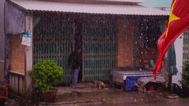 Cần Giờ (TPHCM) bắt đầu có mưa to