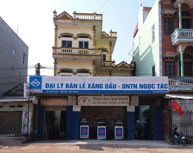 Hãi hùng cả chục nghìn lít xăng rởm đeo mác Ron 95 bị bắt “nóng” tại Bắc Giang! - 1 Hãi hùng cả chục nghìn lít xăng rởm đeo mác Ron 95 bị bắt “nóng” tại Bắc Giang! - 1