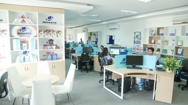 Đào tạo trực tuyến trong thời đại 4.0: Cùng chuyên gia tìm hướng đi mới - 4
Trung tâm Đào tạo trực tuyến trường Đại học Mở Thành phố Hồ Chí Minh là một trong những đơn vị đi đầu về chương trình đào tạo trực tuyến tại Việt Nam.
