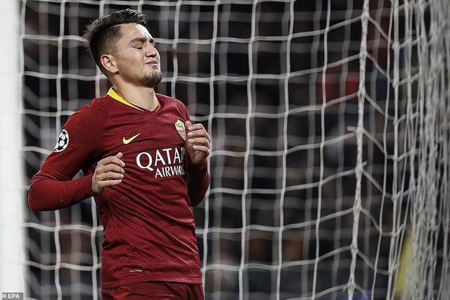 AS Roma 0-2 Real Madrid: Thầy trò HLV Solari giành ngôi đầu bảng - 9
AS Roma vẫn có suất đi tiếp ở ngôi nhì bảng, nhờ CSKA Moscow bại trận trước Viktoria Plzen