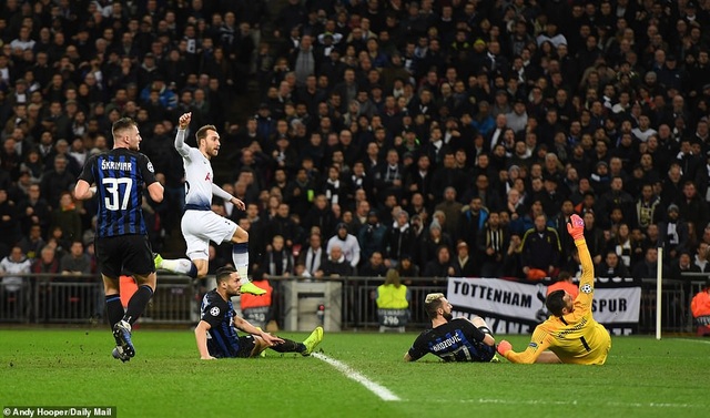 Messi giúp Barcelona giành ngôi đầu bảng, Tottenham thắng nghẹt thở Inter - 7 Messi giúp Barcelona giành ngôi đầu bảng, Tottenham thắng nghẹt thở Inter - 7